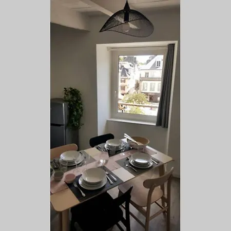 De Viarmes Et De Guernisac Apartment
