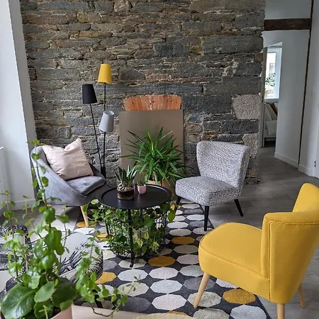 Apartment De Viarmes Et De Guernisac *